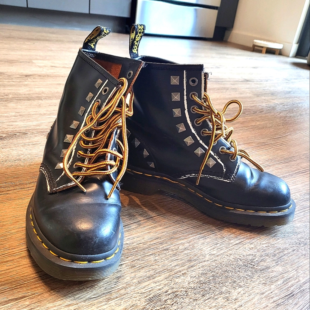 New Size 6 Dr. Martens 1460 Studded Black Boots